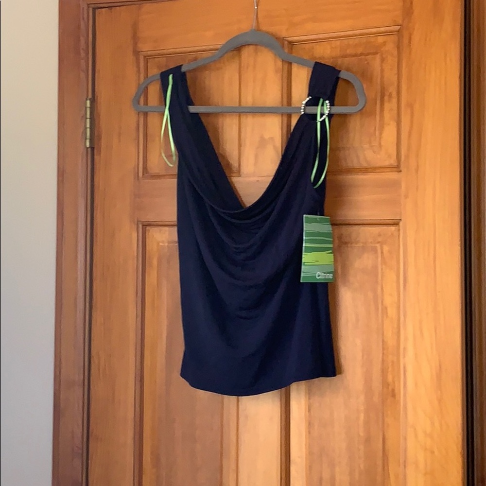 👚👑Cute drip halter top👑👚